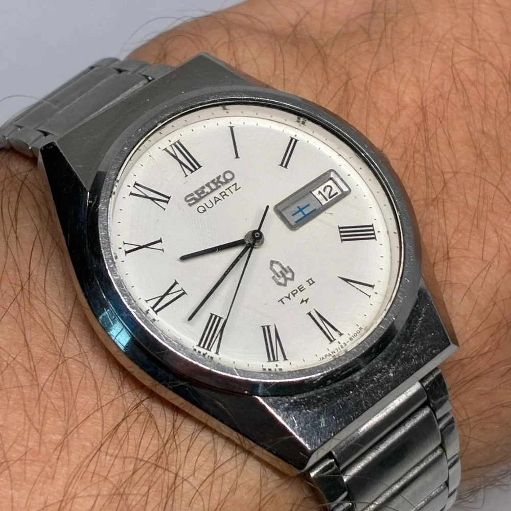 Vintage Seiko Type II Quartz 7123-8100 Roman Numeral White Dial Men's Watch